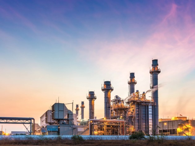 Crude oil pipeline infrastructure with control valves